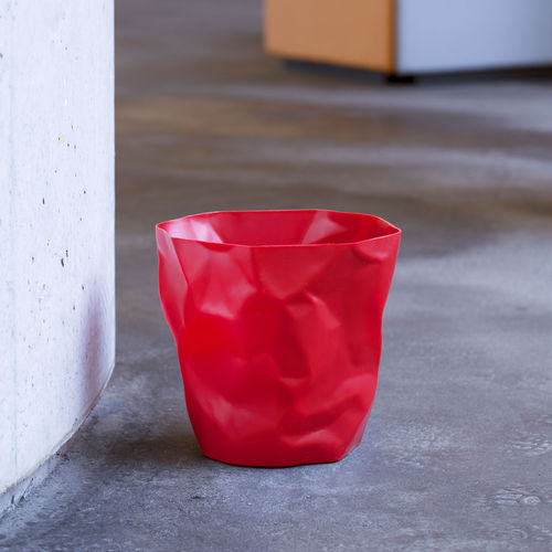 Corbeille à papier en polyéthylène haute densité - Bin Bin - dESIGNoBJECT