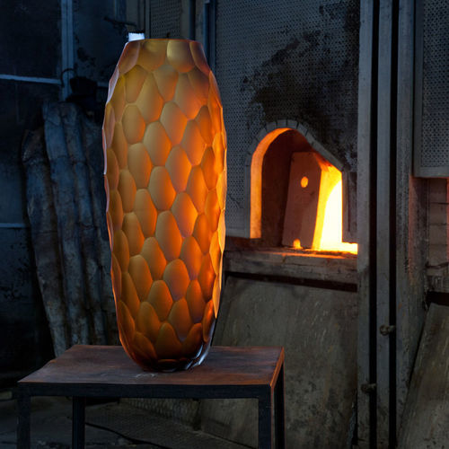 Vase contemporain - BATTUTI - Alberto Dona - en verre soufflé / fait main / orange