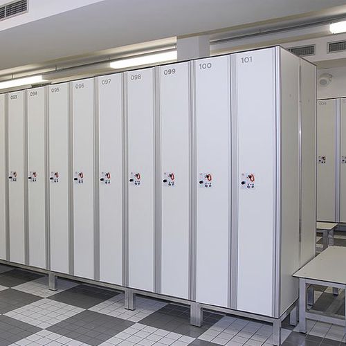 Casier vestiaire en HPL - A101 - Frajt s.r.o. - pour établissement public / pour installation sportive / professionnel