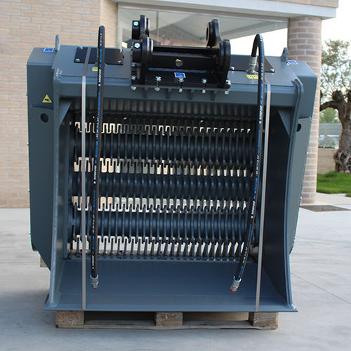 Godet standard - CDS SERIES - CM Srl - concasseur / cribleur / pour chargeuse pelleteuse