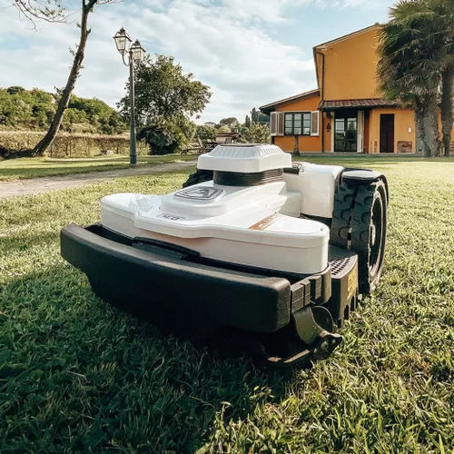 Tondeuse à gazon robotisée - 4.0 ELITE - Ambrogio Robot - électrique / pour les terrains en pente