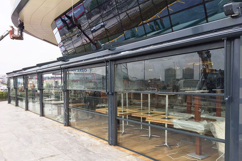 Fenêtre en aluminium - PERGOROOF INC - à guillotine / à double vitrage / pour bâtiment tertiaire