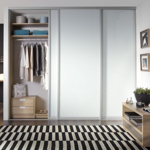 Armoire contemporaine - MATRIX - Noteborn BV - en bois laqué / à porte coulissante