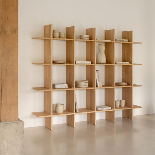 Étagère contemporaine - 54 - Studio H&K B.V. - en chêne / de salon / incolore