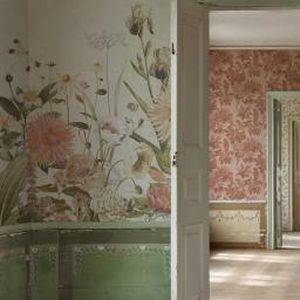 Papier peint contemporain - DAHLIA - Mr Perswall - à motif floral / aspect tissu / multicolore