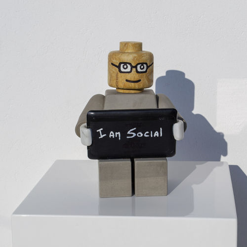 Sculpture en marbre - I AM SOCIAL "MILLENNIALS&rdquo; - San Polo Art Gallery | Contemporary Art & Design i - d'extérieur / professionnelle