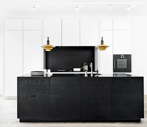 Cuisine contemporaine - FORM 45 - MULTIFORM - en placage de bois / en métal / en Fenix NTM®