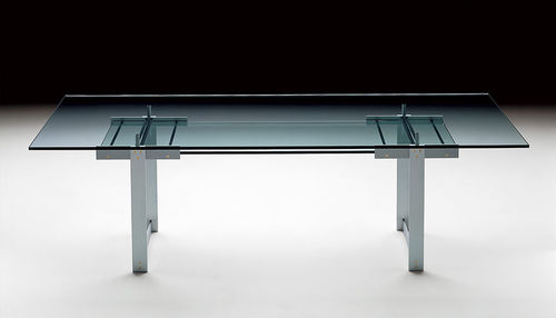 Table contemporaine - NESTOR - IMAT MOBILIARIO Y DISEÑO S.A. - en verre / avec piètement en aluminium / rectangulaire