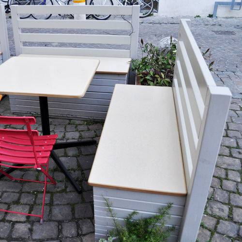 Banc public contemporain - VENUS - Monolite Ipergres - en bois / stratifié / avec dossier