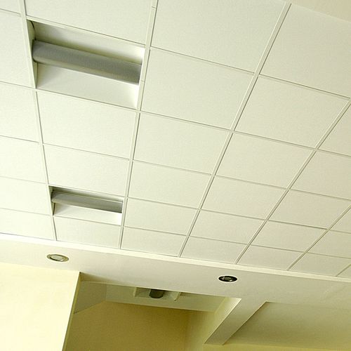 faux-plafond en métal - Tacer Ltd.