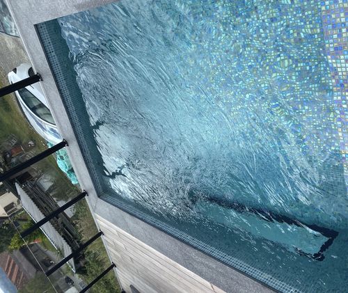 Spa de nage encastrable - Tilestone Pools one piece tiled pools - autres formes / carré / multiplace
