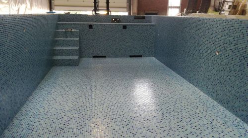 Piscine d'extérieur - MO - Tilestone Pools one piece tiled pools - professionnelle / enterrée / en béton