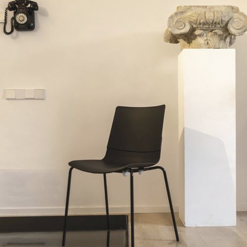 Chaise contemporaine - Truman - Zown - d'extérieur / d'intérieur / en polypropylène