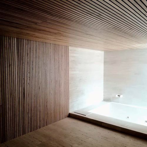 Plaquette de parement en bois - wooden wall /cladding panel - SURCO interiors - à coller / à clouer / pour support neuf