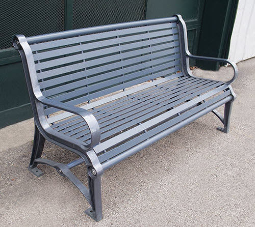 Banc public contemporain - TERRAZA - PARIS Site Furnishings - Outdoor Fitness - en bois / en acier / en plastique recyclé