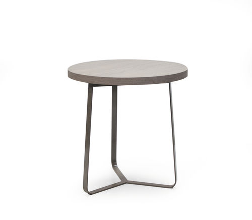 Table d'appoint contemporaine - THAIS - Casual Home & Contract - en chêne / en hêtre / en mélaminé