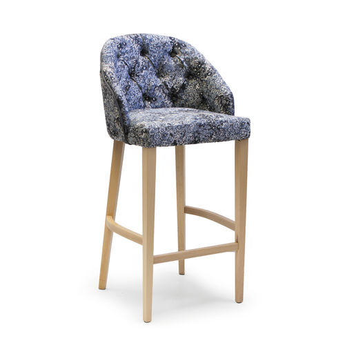Tabouret de bar contemporain - MAYA - Casual Home & Contract - avec piètement en hêtre / tapissé / contract