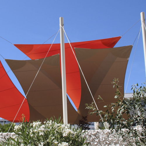 Voile d'ombrage résistante aux UV - ENTREPRISES - l'Atelier des voiles - sur mesure / résistante au vent / professionnelle