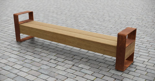 Banc public contemporain - CHRIS NANGLE - en acier COR-TEN®