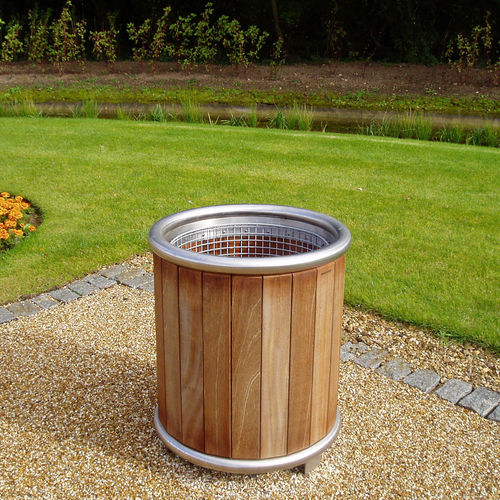 Poubelle publique - EXCEL  - Woodscape. - en inox / en bois / contemporaine