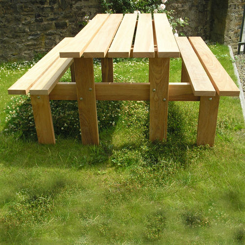 Ensemble table et bancs contemporain - CLEVELAND - Woodscape. - en bois / d'extérieur / pour espace public