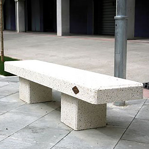 Banc public contemporain - TOLEDO - Woodscape. - en béton / en granite