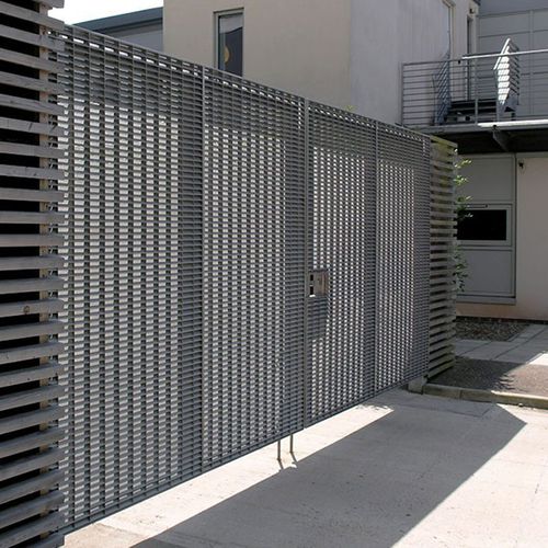 Clôture à lames - DELTABOX  - LANG AND FULTON - pour espace public / pour applications industrielles / en acier galvanisé