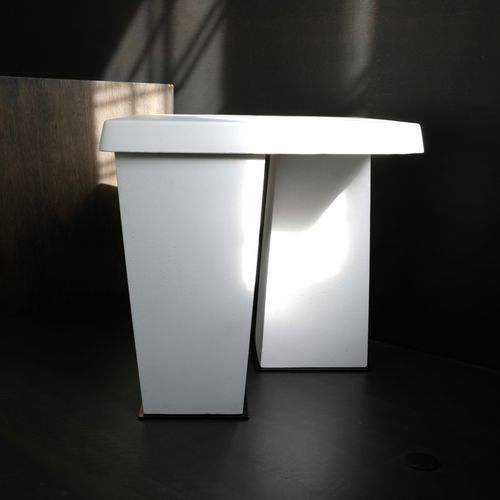 Table contemporaine - FRANC - ALENTES - en métal / en pierre reconstituée / avec piètement en pierre reconstituée