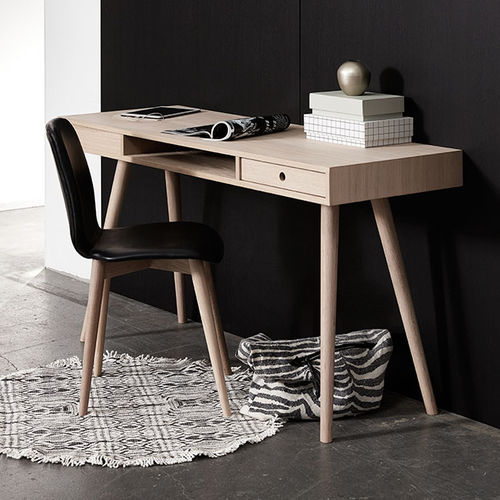 Bureau contemporain - CLASSIC - PBJ Design House - en chêne / en noyer / en bois massif