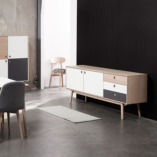 Buffet contemporain - CITY - PBJ Design House - en chêne / en noyer / en bois massif