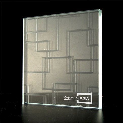 Panneau décoratif d'ameublement - VEGAS - Rahmen (Asia) Limited - pour agencement intérieur / en verre / professionnel