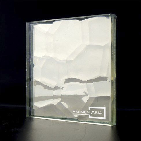 Panneau décoratif d'ameublement - CUBE - Rahmen (Asia) Limited - pour agencement intérieur / en verre / professionnel