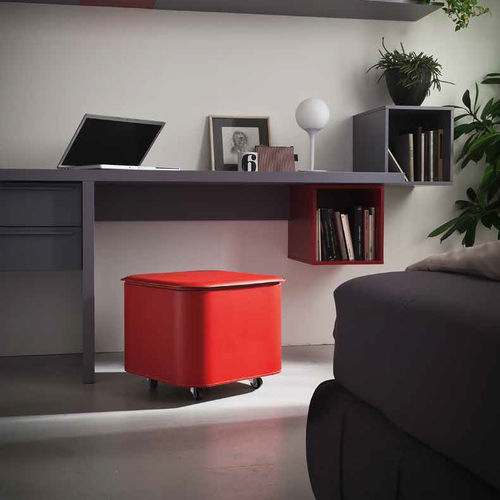 Pouf contemporain - PUFFO - Limac Design® - en cuir / en contreplaqué / carré