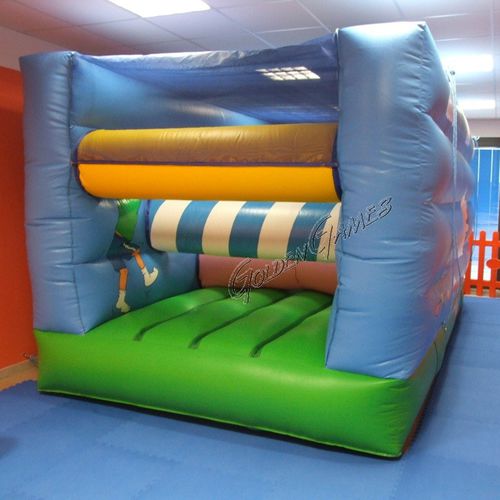 Structure de jeu pour aire de jeux - FUN FAIR RUN - GOLDEN GAMES SRL - en matière plastique / gonflable