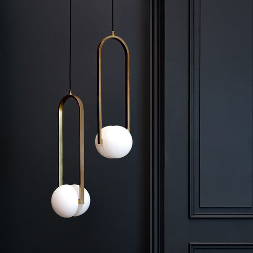 Suspension - AUDREY - Heathfield and Comapny - en laiton / en verre opalescent / contemporaine