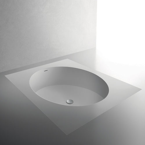 Baignoire ovale - SFERA VO 1900 FILO PAVIMENTO - BRERA - pour habitat / en composite / contemporaine