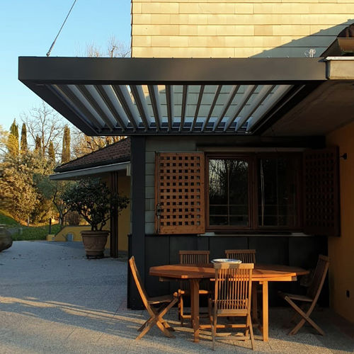 Pergola suspendue - FLOW - MORE SPACE - en acier / sur mesure / bioclimatique