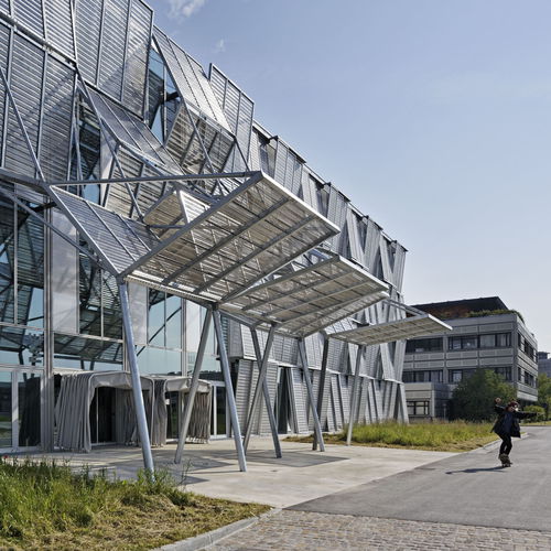 Auvent d'entrée - MORE SPACE - en métal / plat / contemporain