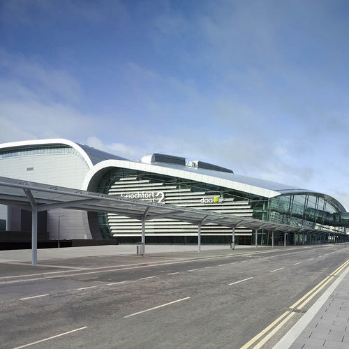 Panneau composite de revêtement - DUBLIN AIRPORT TERMINAL 2 - ALUCOBOND - pour bardage de façade / pour toiture / pour soffite