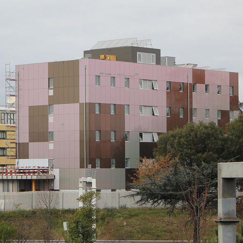 Bardage à cassettes - HOTEL ETAP - ALUCOBOND - en composite / en aluminium / à emboîtement
