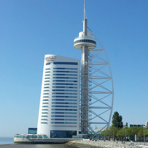 Mur-rideau en panneaux - HOTEL MYRIAD LISBOA - ALUCOBOND - en aluminium / en composite / décoratif