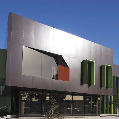 Bardage en panneaux - HUME GP SUPERCLINIC - ALUCOBOND - en aluminium / en composite / à emboîtement