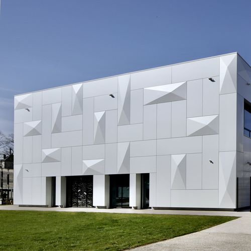 Bardage en panneaux - ALUCOBOND® SPARKLING - ALUCOBOND - en aluminium / en composite / vertical