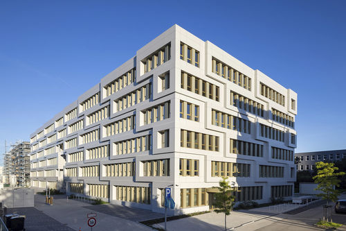 Plaquette de parement en aluminium - Adesso SE - ALUCOBOND - en matériaux composites / pour façade / anodisé