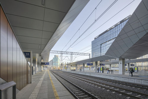 Plaquette de parement en matériaux composites - Warsaw Zachodnia Station - ALUCOBOND - en aluminium / extérieure / urbaine