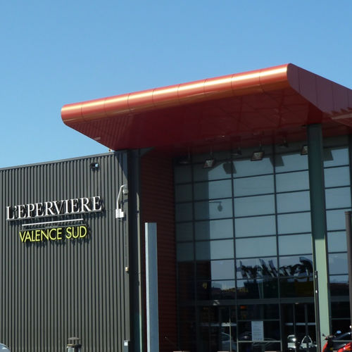 Panneau composite de revêtement - CASINO - CENTRE CIAL L'ÉPERVIÈRE - ALUCOBOND - pour toiture / pour marquise / résistant aux intempéries