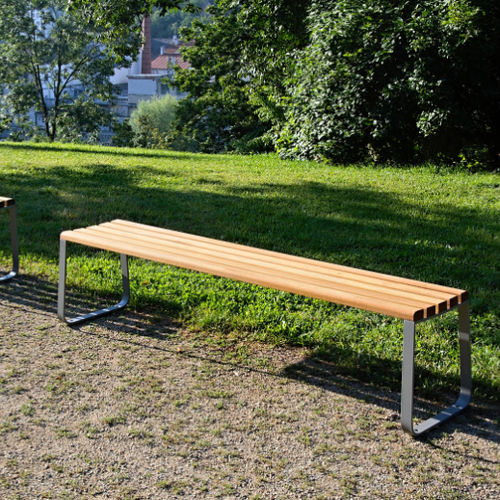 Banc public contemporain - INOA - GreenBlue Urban Ltd - en bois / en inox / avec dossier