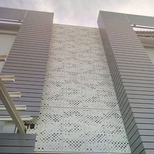 Tôle métallique perforée - MCT-G004 - M-City Aluminum Co., Ltd. - en aluminium / pour bardage / perforation ronde