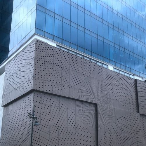 Bardage en plaques - MCT-004 - M-City Aluminum Co., Ltd. - en aluminium / perforé / aspect métal