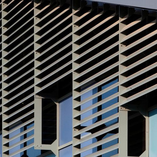 Brise-soleil en aluminium - M-City Aluminum Co., Ltd. - pour façade